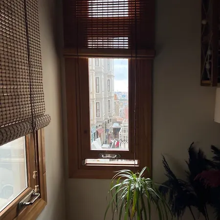 Lägenhet Flat In Bohemian Cihangir Live Like A Local